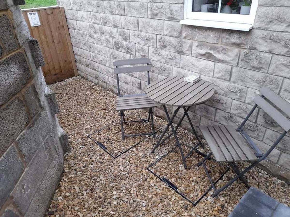 Outstanding Modern 1-Bed House In Chippenham Chippenham (Wiltshire) Exteriér fotografie